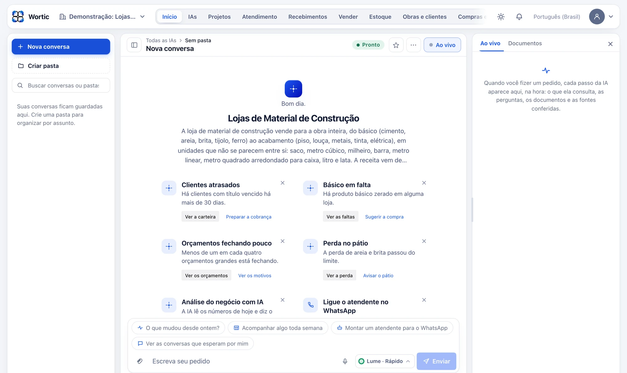O sistema da loja de material de construção aberto no computador: clientes com título vencido há mais de 30 dias, produto básico zerado, orçamentos grandes fechando pouco e perda de areia e brita acima do limite.
