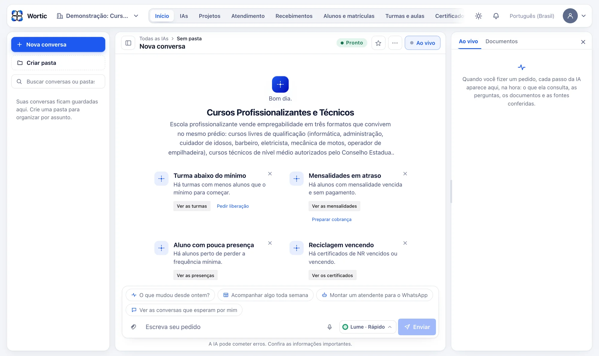O sistema do curso técnico aberto no computador: avisos de turma abaixo do mínimo, mensalidades em atraso, aluno com pouca presença e reciclagem de NR vencendo, cada um com o botão para resolver.